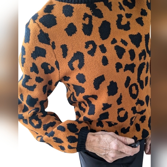 Who What Wear Cotton Cheetah Print Long Sleeve Puff Shoulder Sweater Size S - Picture 4 of 8